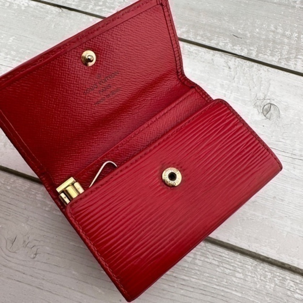 AUTHENTIC Louis Vuitton key holder. Previously owned. Red. - Picture 3 of 16